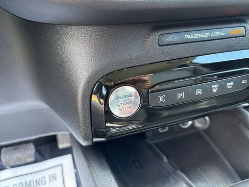 Used 2024 Ford Escape Platinum AWD/4WD image 20