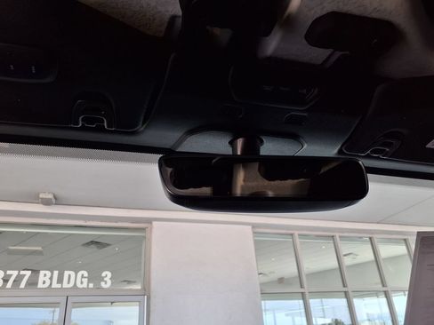 Used 2019 Jeep Wrangler Unlimited Sahara AWD/4WD image 33