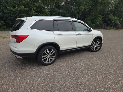 Used 2017 Honda Pilot Elite image 16