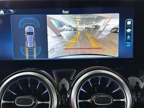 Certified 2025 Mercedes-Benz GLB 250 4MATIC image 42