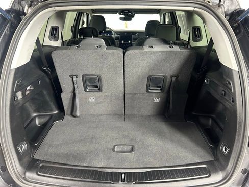 Used 2023 Jeep Grand Cherokee L Laredo image 23