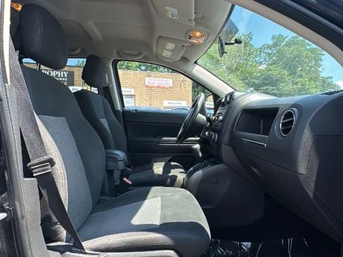 Used 2012 Jeep Compass Sport FWD image 24