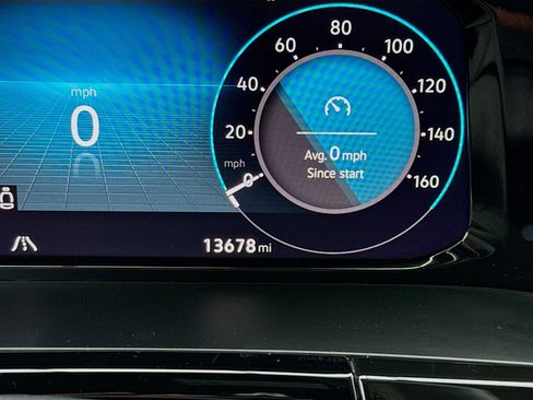 Used 2025 Volkswagen Atlas Cross Sport SE image 8