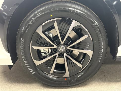 New 2026 Lexus RZ 450e AWD image 36