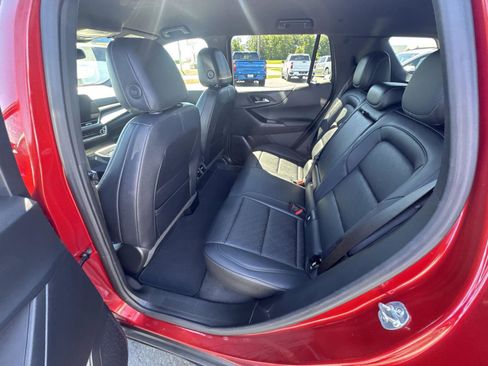 Certified 2025 Chevrolet Equinox LT w/ Convenience Package II FWD image 11