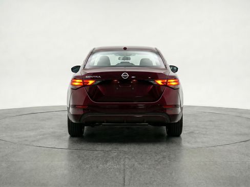 Used 2025 Nissan Sentra SV FWD image 7