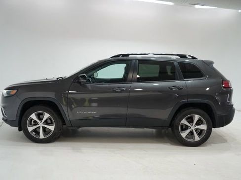 Used 2022 Jeep Cherokee Limited image 4