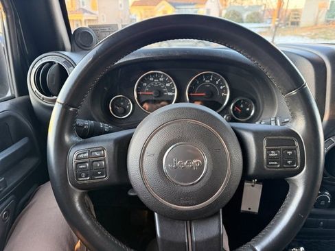 Used 2013 Jeep Wrangler Sport image 12