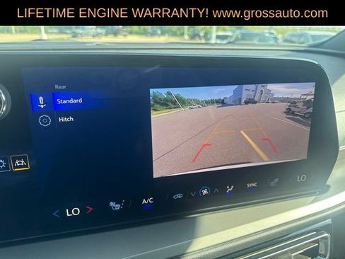 Used 2025 Chevrolet Traverse LT AWD/4WD image 33