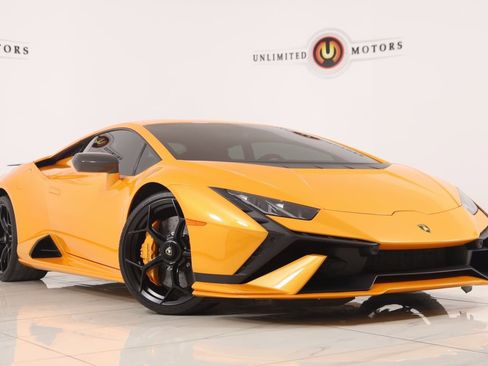 Used 2023 Lamborghini Huracan Tecnica image 24