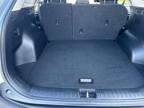 Used 2023 Kia Sportage LX image 11