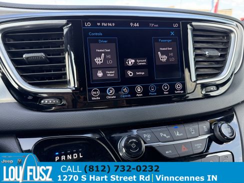 Used 2019 Chrysler Pacifica Touring-L w/ Advanced Safetytec Group FWD image 24