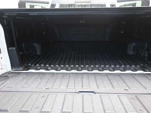Used 2019 GMC Sierra 1500 SLT AWD/4WD image 24