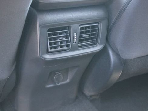 Used 2024 Toyota RAV4 LE AWD/4WD image 24