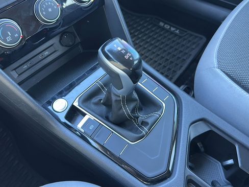 Used 2024 Volkswagen Taos S image 33