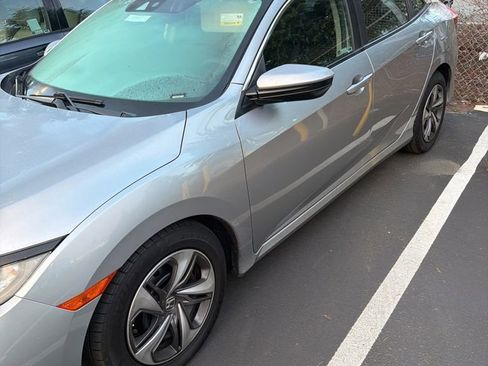 Used 2020 Honda Civic LX image 2