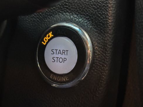 Used 2009 INFINITI G37 Journey w/ Premium Pkg image 16