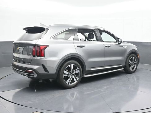 Used 2022 Kia Sorento EX w/ Panoramic Sunroof Package image 6