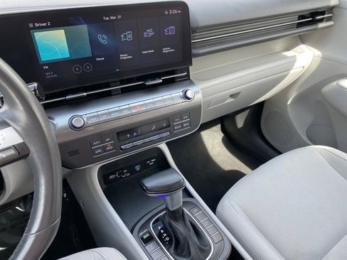 Used 2024 Hyundai Kona SEL image 17