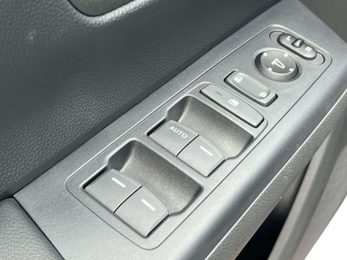 Used 2024 Honda CR-V LX image 22