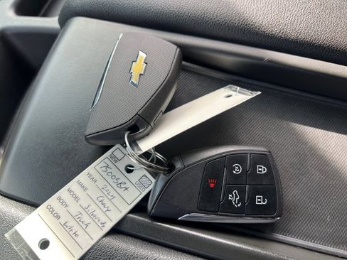 Certified 2024 Chevrolet Silverado 1500 Custom w/ Rally Edition image 35