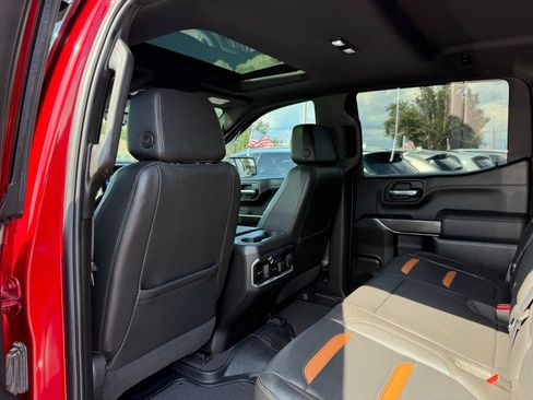 Used 2022 GMC Sierra 1500 AT4 w/ AT4 Premium Package AWD/4WD image 15