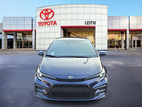 Used 2024 Toyota Corolla SE image 2