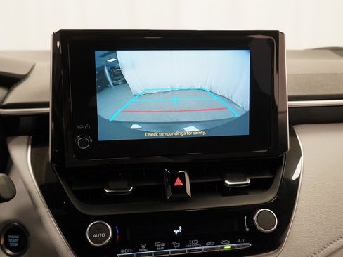 Used 2024 Toyota Corolla SE image 29