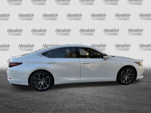 Used 2023 Lexus ES 350 w/ Premium Package image 10