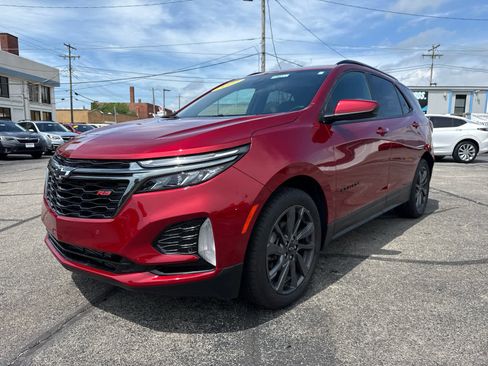 Certified 2022 Chevrolet Equinox RS w/ LPO, Floor Liner Package FWD image 4