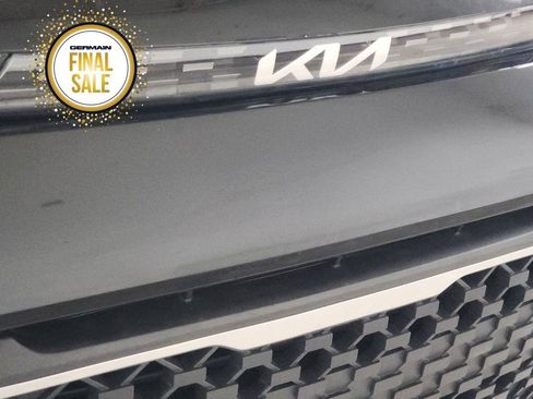 Certified 2023 Kia Soul LX w/ LX Technology Package image 11