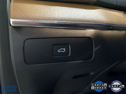 Used 2025 Volvo XC90 B6 Plus image 29