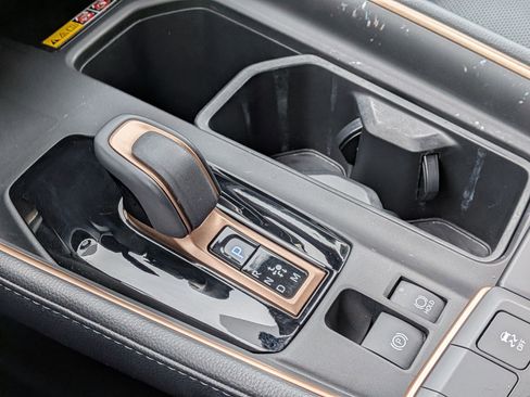 Used 2024 Toyota Grand Highlander AWD Hybrid image 24