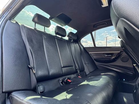 Used 2017 BMW 330i Sedan RWD image 34