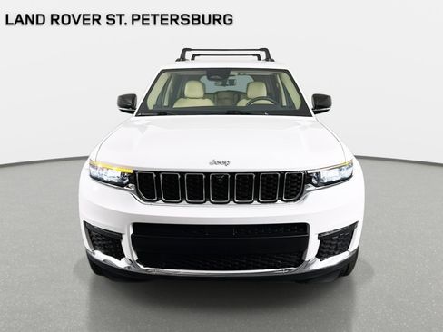 Used 2022 Jeep Grand Cherokee L Limited w/ Luxury Tech Group II image 2