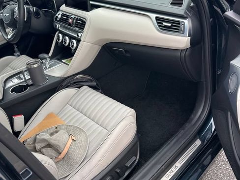 Used 2023 Genesis G70 2.0T w/ Sport Prestige Package RWD image 16