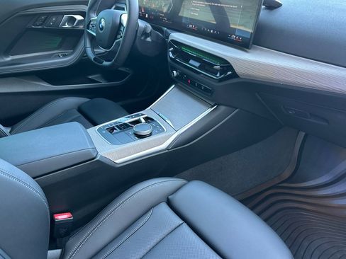 Certified 2025 BMW 230i Coupe w/ Convenience Package image 19