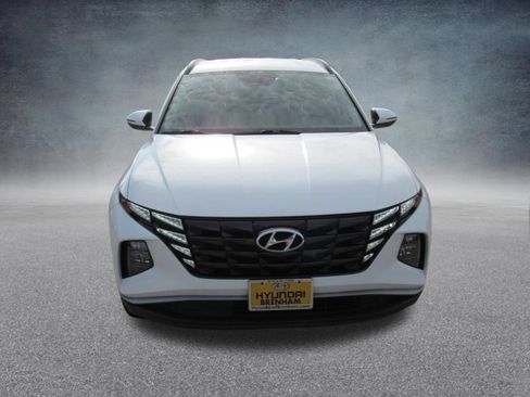 Certified 2022 Hyundai Tucson SEL w/ Cargo Package AWD/4WD image 9