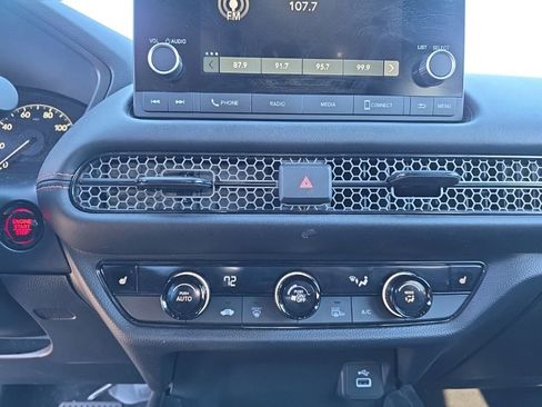 Used 2024 Honda HR-V Sport image 16