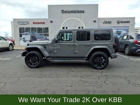 Used 2022 Jeep Wrangler Unlimited Sahara image 1