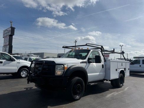 Used 2015 Ford F550 4x4 Regular Cab Super Duty image 2