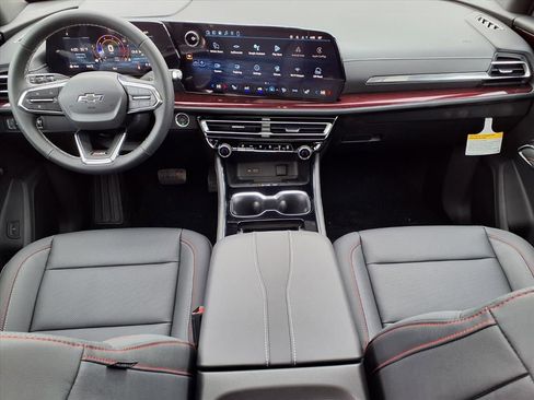 New 2026 Chevrolet Traverse Z71 w/ Driver Confidence Package image 10