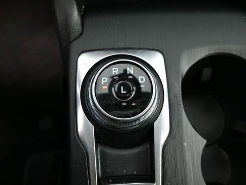 Used 2025 Ford Escape ST-Line AWD/4WD image 34