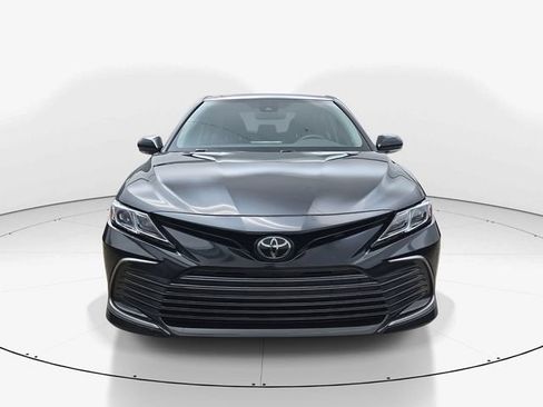 Used 2024 Toyota Camry LE w/ Convenience Package FWD image 12