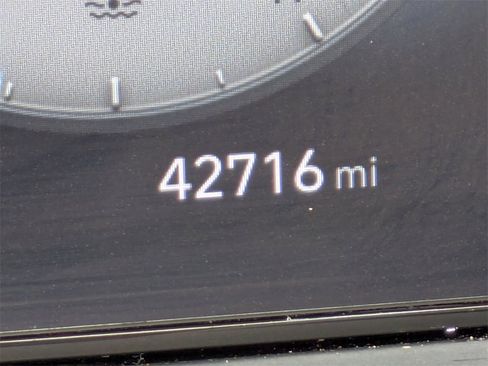 Used 2023 Hyundai Santa Cruz SEL w/ Activity Package image 32