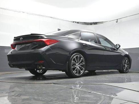 Used 2019 Toyota Avalon Touring w/ Advanced Safety Package image 35