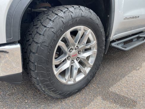 Used 2020 GMC Sierra 1500 SLT AWD/4WD image 10