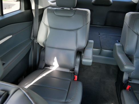 Used 2026 Ford Explorer Active w/ Active Comfort Package AWD/4WD image 12