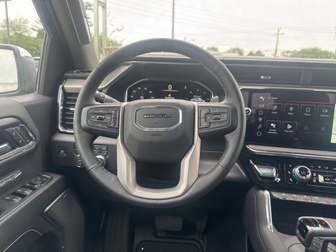 New 2026 GMC Sierra 1500 Denali AWD/4WD image 13