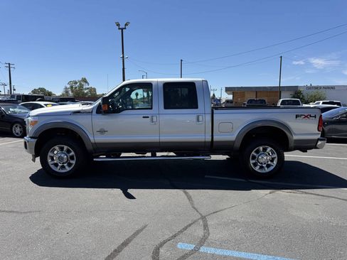 Used 2011 Ford F250 Lariat w/ Lariat Ultimate Pkg AWD/4WD image 6